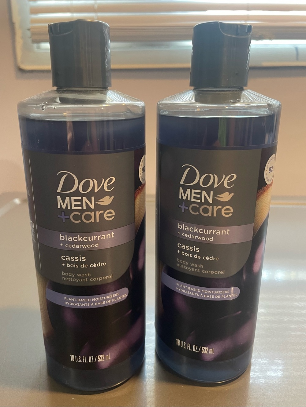 Dove Men+ Care - Blackcurrant & Cedarwood Body Wash